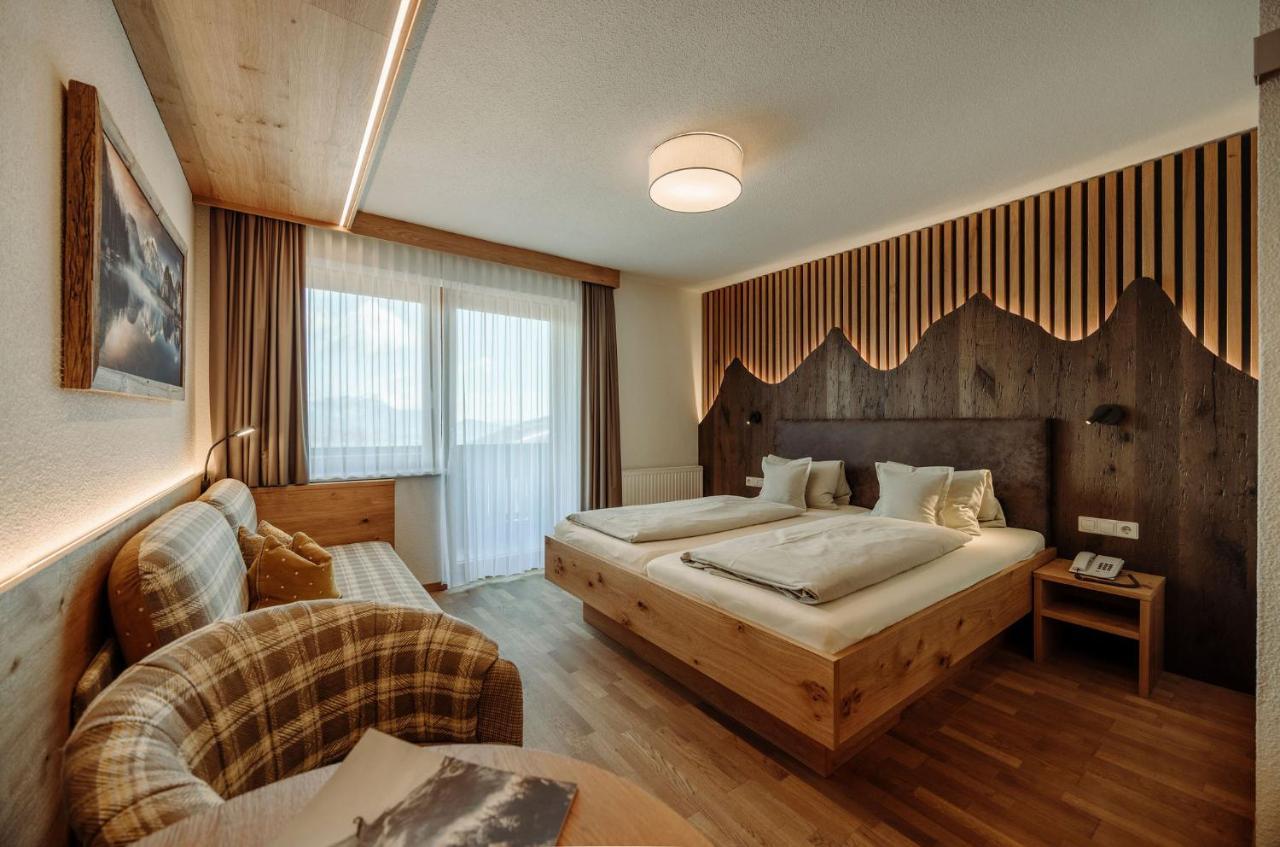 Hotel Waldfrieden Шладминг Экстерьер фото