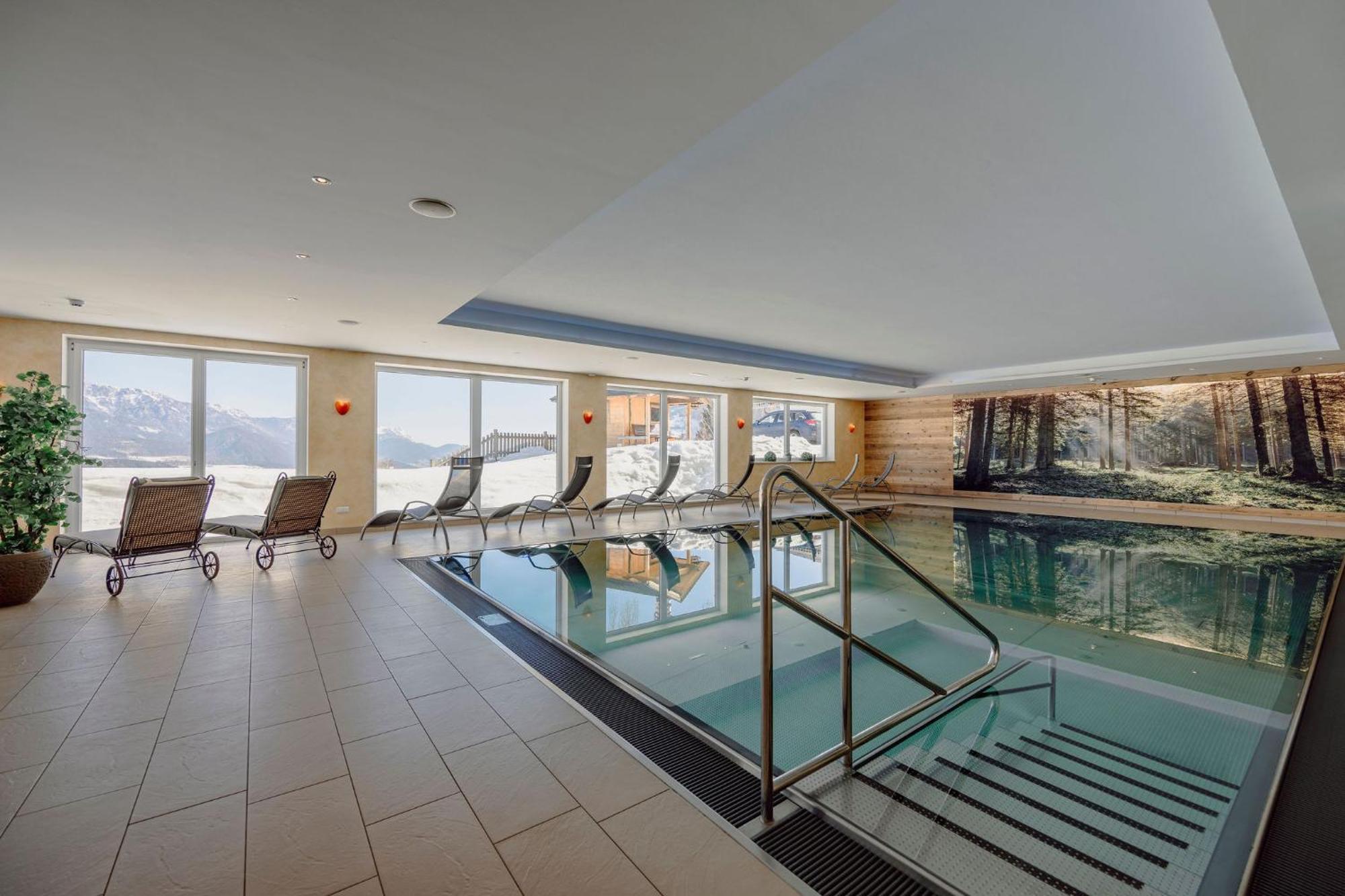 Hotel Waldfrieden Шладминг Экстерьер фото